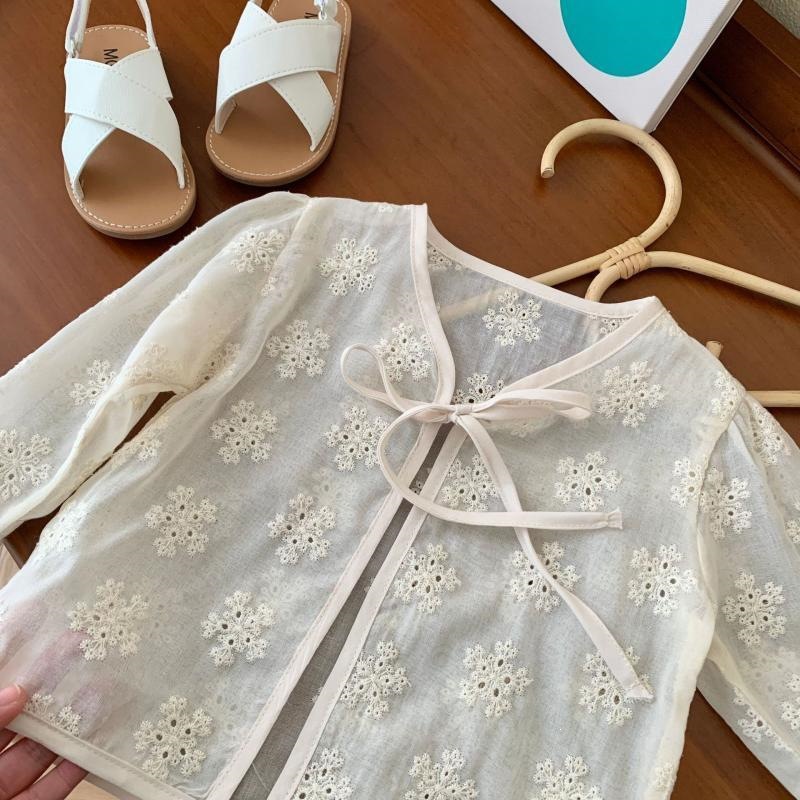 Girls' jacquard cardigan, 0-6 years old, summer style, solid color, Korean style, thin jacket, children's hollowed-out cardigan top.