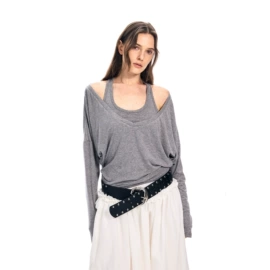 女式T恤;女式风衣;半身裙