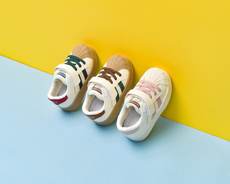 Porta per bambini 2024 primavera autunno nuova moda con punta a punta per bambini e bambine che corrono_voghion.com