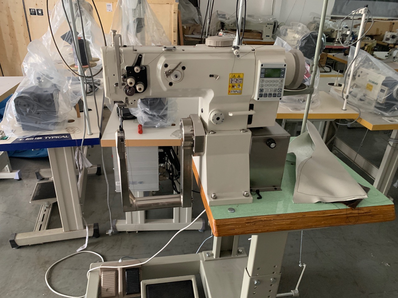 180度小嘴U型缝纫高车