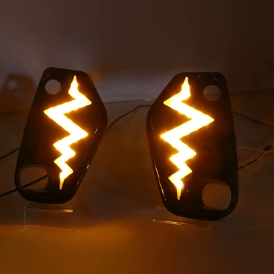 dynamic flowing turn signals, Gündüz işıqları