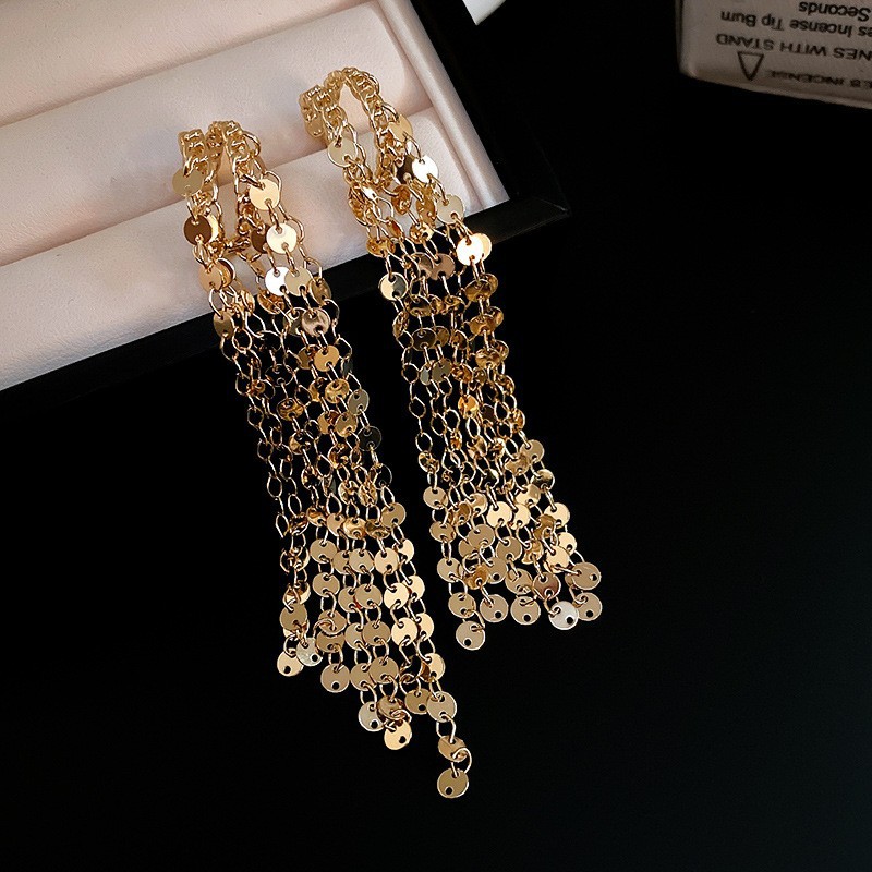 Pendientes de borla de flor de metal con aguja de plata Pendientes de temperamento de moda Pendientes exagerados de nicho europeo y americano