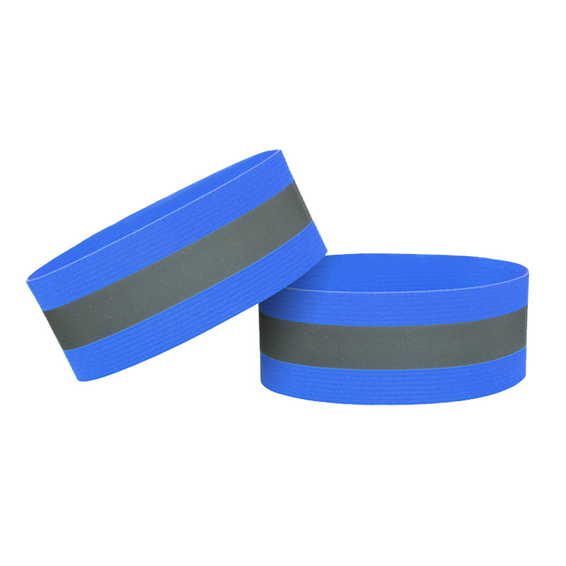 �羳�����˶���ȫ��ʾ����������۴������ֻ�ҹ�����е������