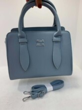 HandbagsŮʿ������r�п�؛Դ���lBags wholesale�������l