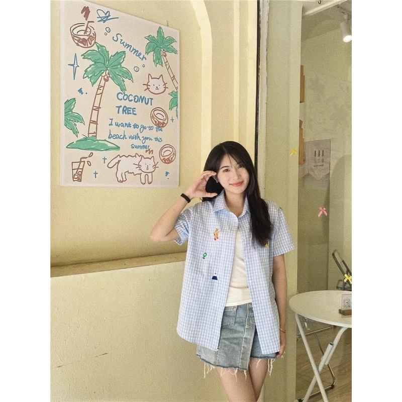 Plaid Short-sleeved Shirt Women's Commuter College Style Middle Ancient Summer Teenage Shoulder Shirt Cute Embroidered Thin Coat Plaid Short-sleeved Shirt Women's Commuter College Style Middle Ancient Summer Teenage Shoulder Shirt Cute Embroidered Thin Coat