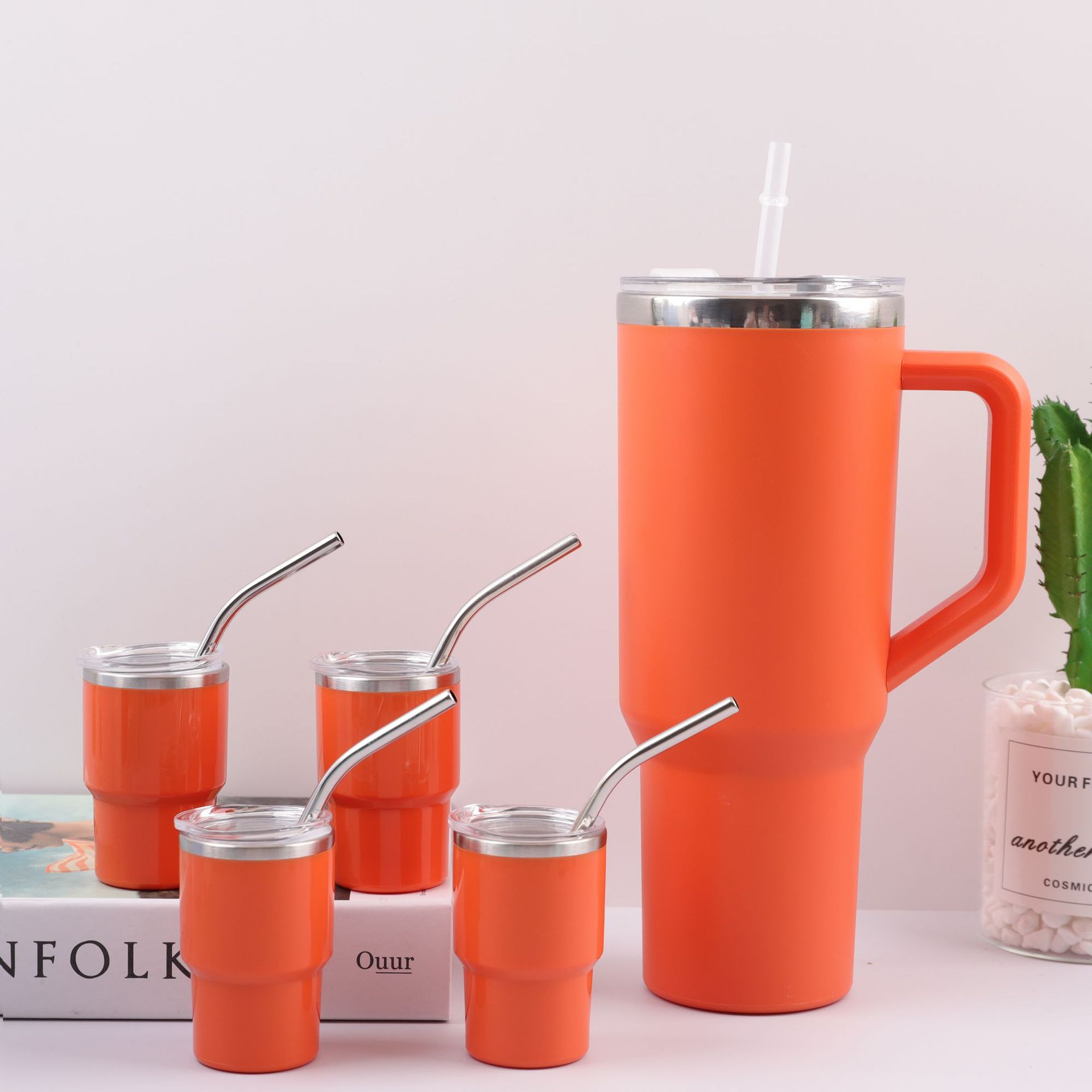 Nuevos productos transfronterizos 30oz conjunto de tazas de paja de acero inoxidable de doble capacidad al aire libre para compartir tazas al por mayor