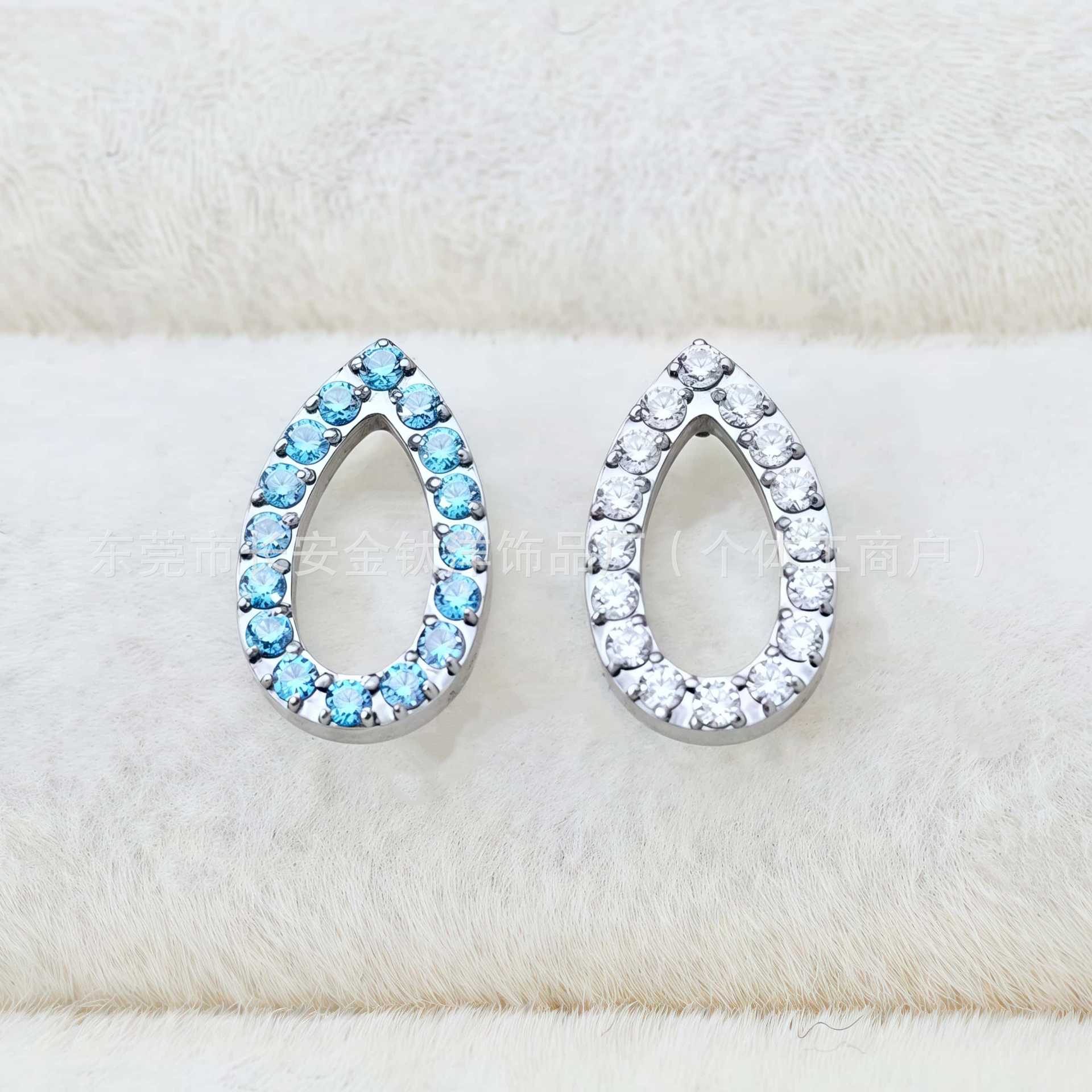 F136 Titanium Internal Thread Hollow Full Diamond Zircon Lip Stud - 14mm Blue Lip Piercing Jewelry detail image 4