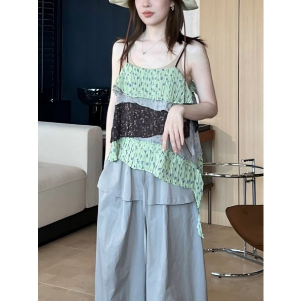 Jaajaa Floral Delight Wild Romantic Style Color-Block Patchwork Floral Airy Layered Camisole Jaajaa Floral Delight Wild Romantic Style Color-Block Patchwork Floral Airy Layered Camisole