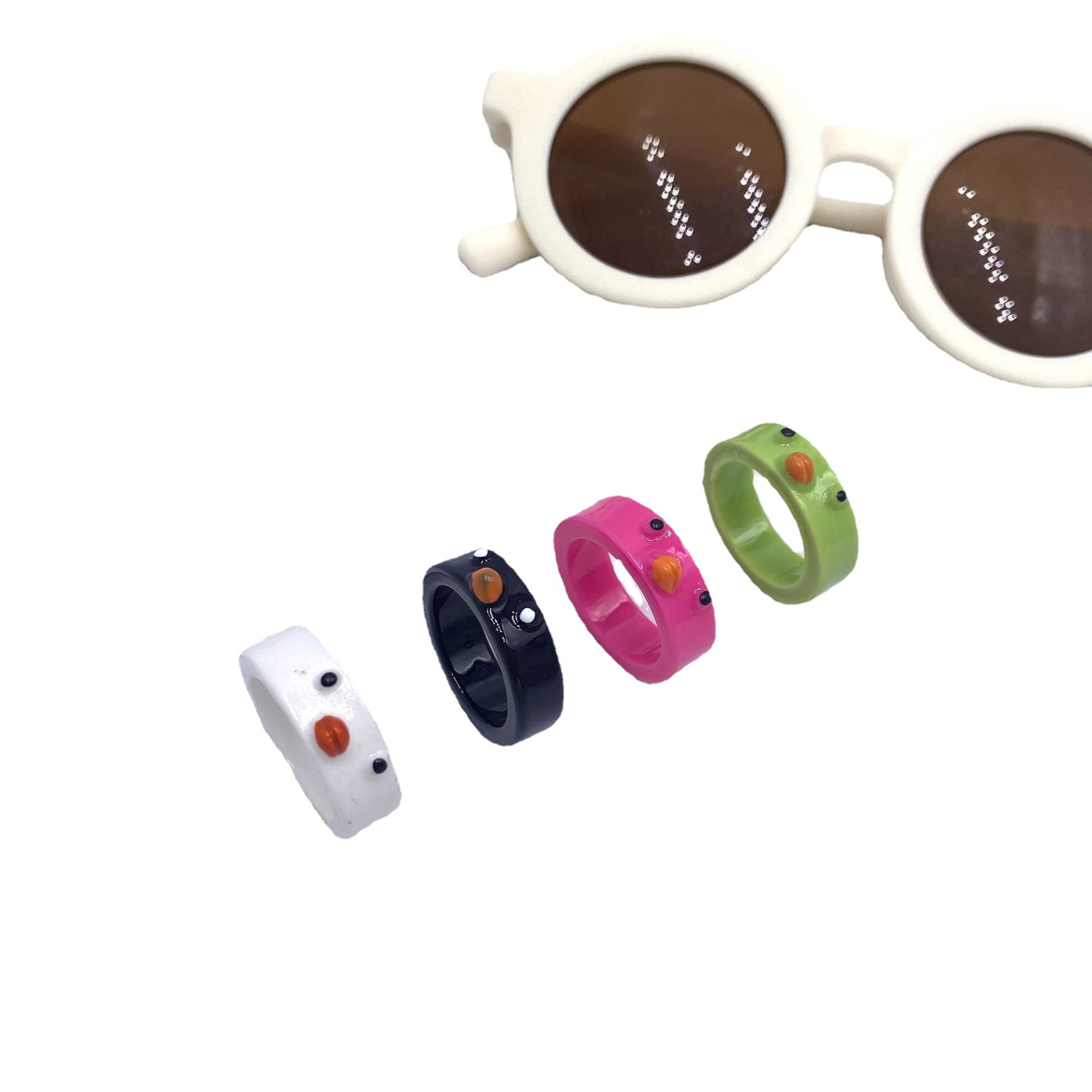 Cross-border ins estilo europeo y americano Venta caliente diversión pollo resina anillo transparente tridimensional multi-color anillo