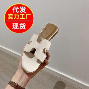 һ�_�Ž^��ƽ����ЬŮʿ�ļ��⴩2026�¿���ȹ�ӾW�t�߼���һ����