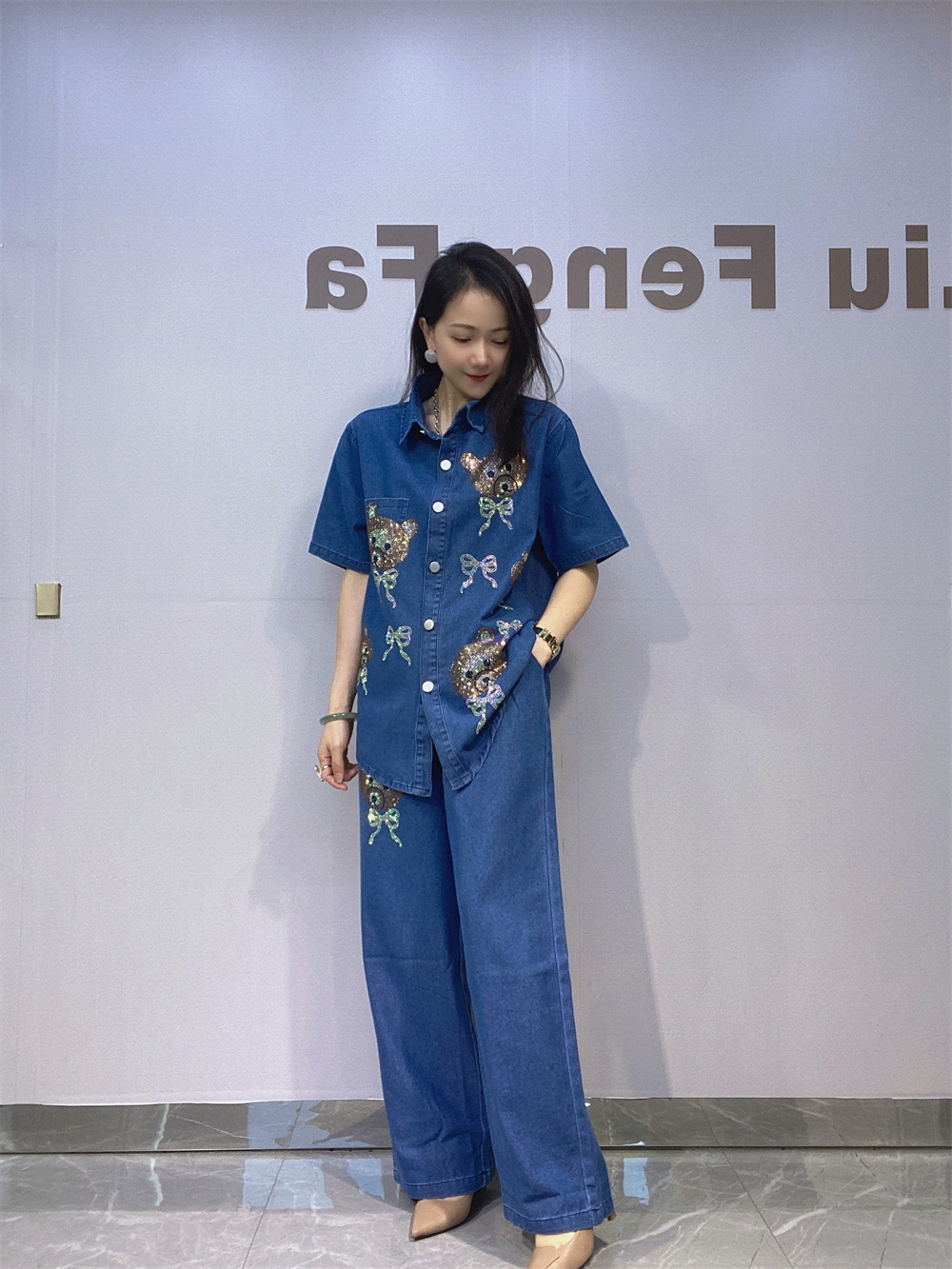 Comercio exterior transfronterizo de Europa y Estados Unidos ropa de mujer jeans de tamaño grande taladro caliente camisa de mangas cortas cintura elástica pantalones largos de piernas largas dos piezas set