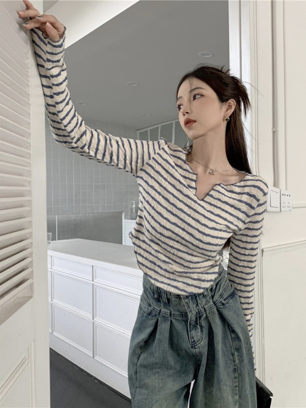 2025百搭v领条纹长袖T恤女2023春季辣妹短款jazz设计感不规则上衣|undefined