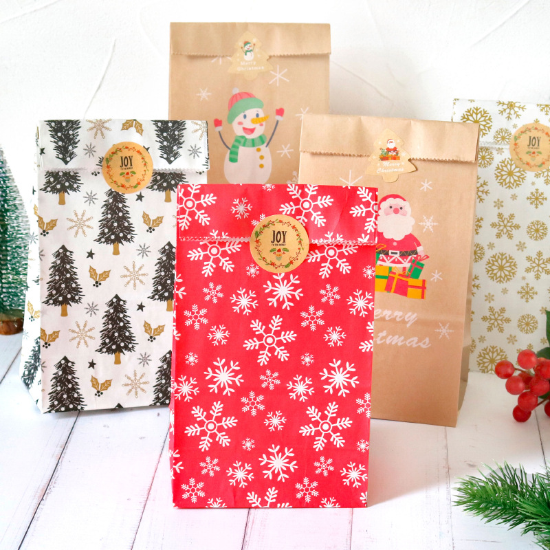 Party Occasion Christmas Cartoon Style Christmas Tree Santa Claus Kraft Paper Party Gift Bags Gift Wrapping Supplies