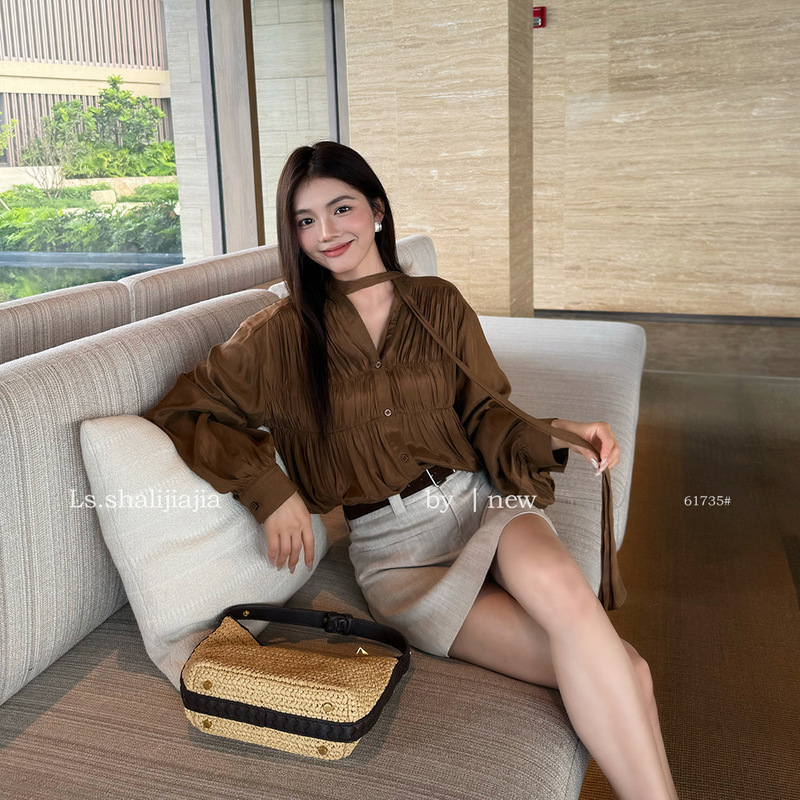 LS Casual Commuting V-neck Loose Shirt for Women, Guangzhou Thirteen Lines 2026 Early Autumn New Women's Top 61735 #