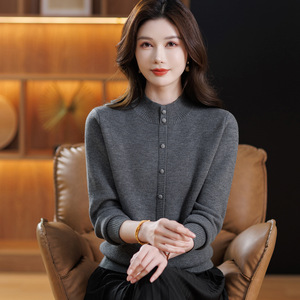 半高领加绒打底衫女保暖冬季中年妈妈洋气针织内搭上衣一体绒毛衣，女装针织衫/毛衣，妃慕昵服饰