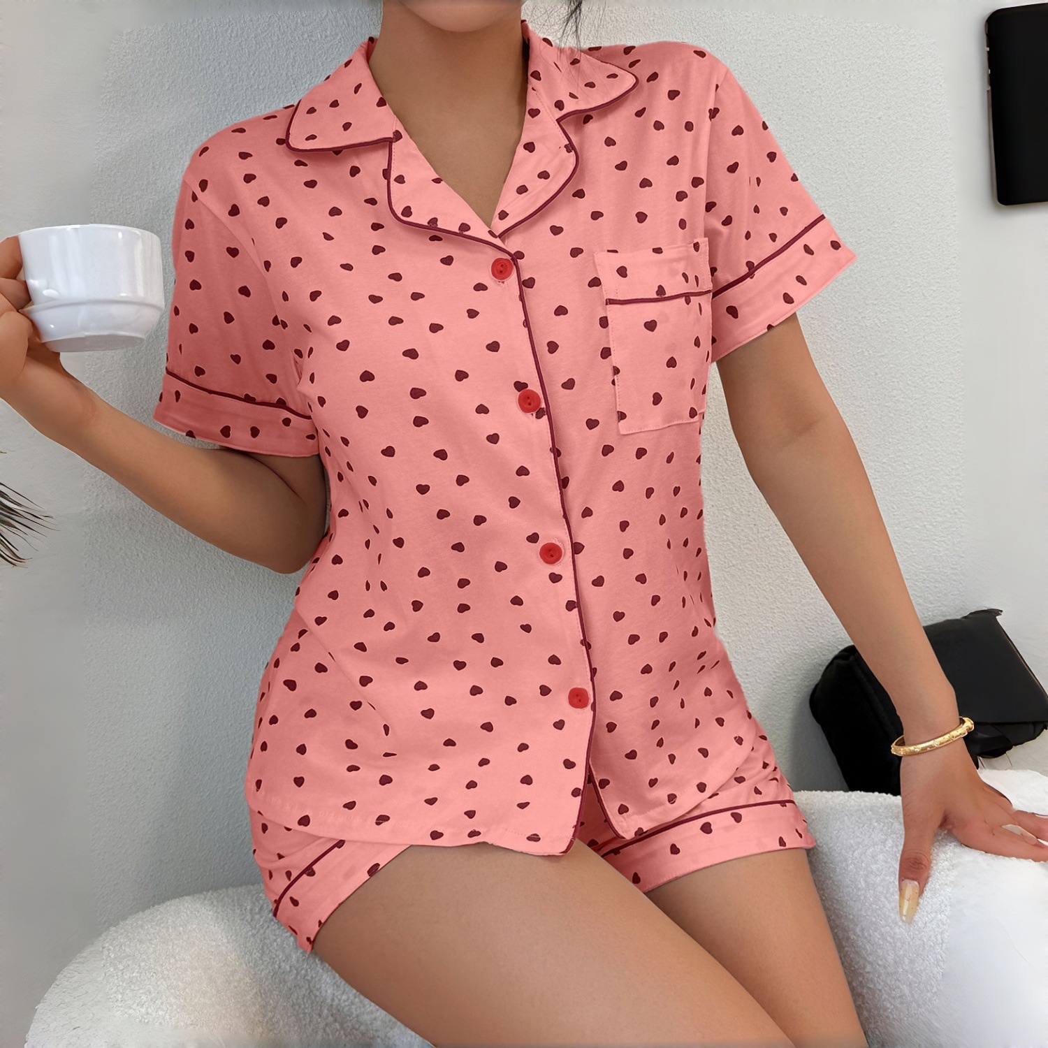 Damen-Pyjama mit Reverskragen – Kurzarm-Top und Shorts mit Herzmuster, modische Hauskleidung_voghion.com