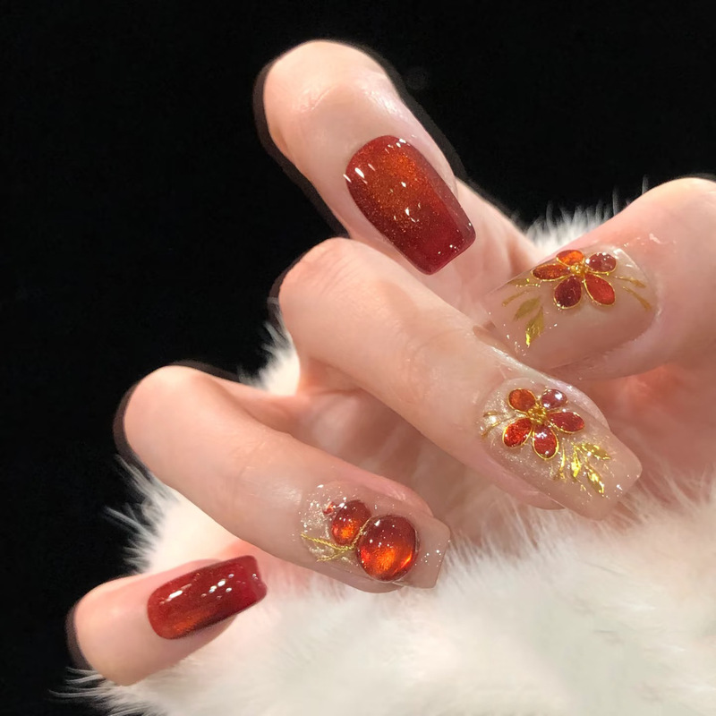 Luxurious Red Gourd-Shaped Cat-Eye Rhinestone-Studded Handmade Nail Tips for a Fairer Complexion, Wholesale Premium Nail Stickers Luxurious Red Gourd-Shaped Cat-Eye Rhinestone-Studded Handmade Nail Tips for a Fairer Complexion, Wholesale Premium Nail Stickers