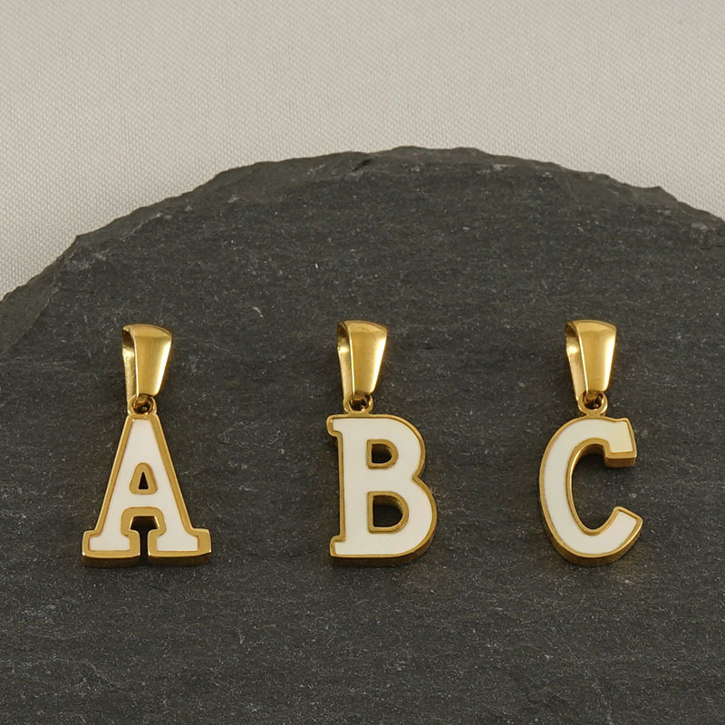 Nicho clásico colgante carta de acero inoxidable transfronteriza fábrica al por mayor europeo y americano ins estilo personalizado todo fósforo collar de moda