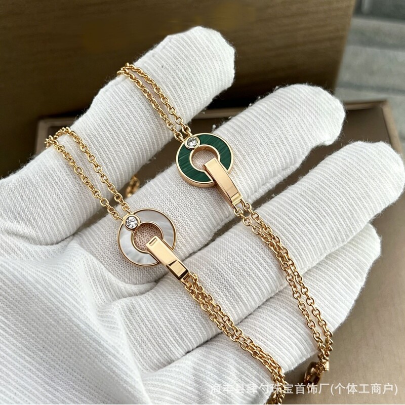 Bv Copper Coin Mother-Of-Pearl Series Bracelet, Fortune-Turning Copper Coin, Light Luxury, Fashionable, Versatile, Elegant Bracelet Jewelry Bv Copper Coin Mother-Of-Pearl Series Bracelet, Fortune-Turning Copper Coin, Light Luxury, Fashionable, Versatile, Elegant Bracelet Jewelry