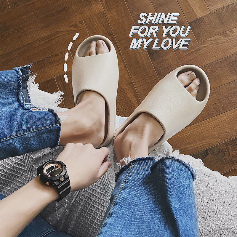 Zapatillas de moda de alta gama con sensación de pisar mierda Nueva pareja Chanclas del mismo estilo para hombres y mujeres Sandalias de playa de suela gruesa_voghion.com