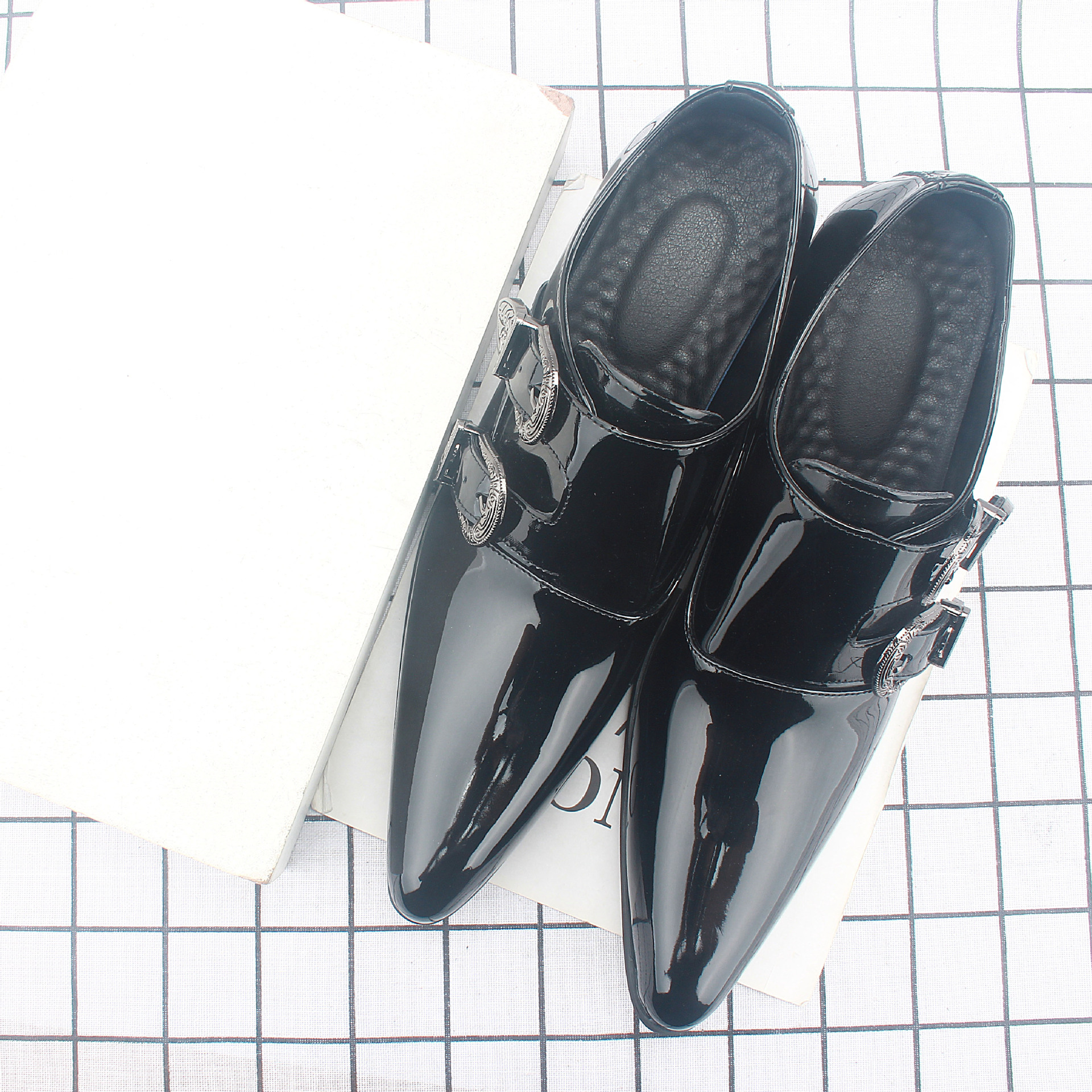 �羳�¿�߸���ͷƤЬ����ͨ������װ����Ьʱ����Ƥ������Ь2728