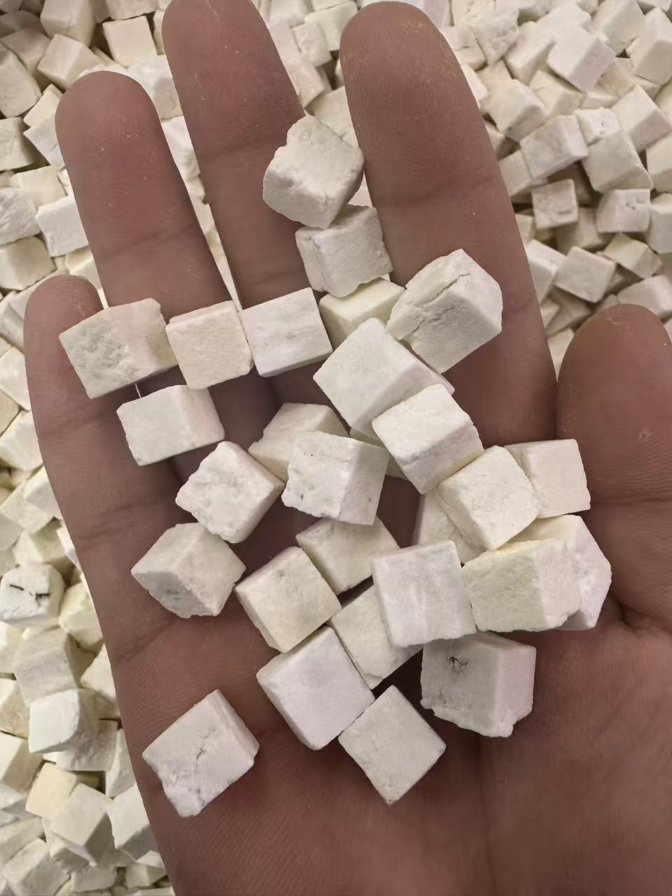 Yunnan Fu Ling Poria Dried Slices Bulk 1000g for Soup and Decoction quality and texture