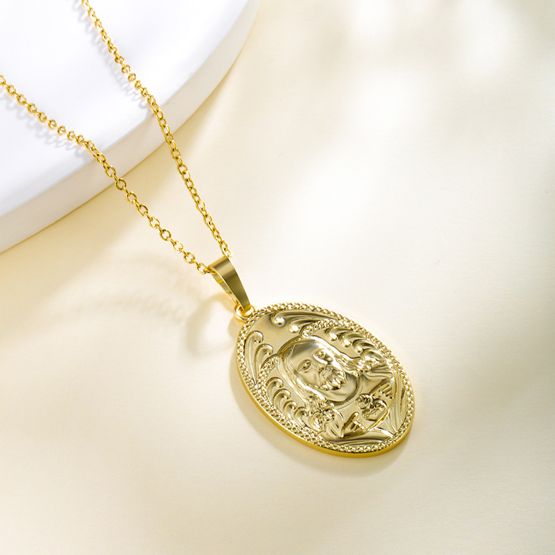 Xuping Europa y América Retro Griego Collar Colgante Mitología Occidental 3D Relieve Colgante Arte Colgante Mujer