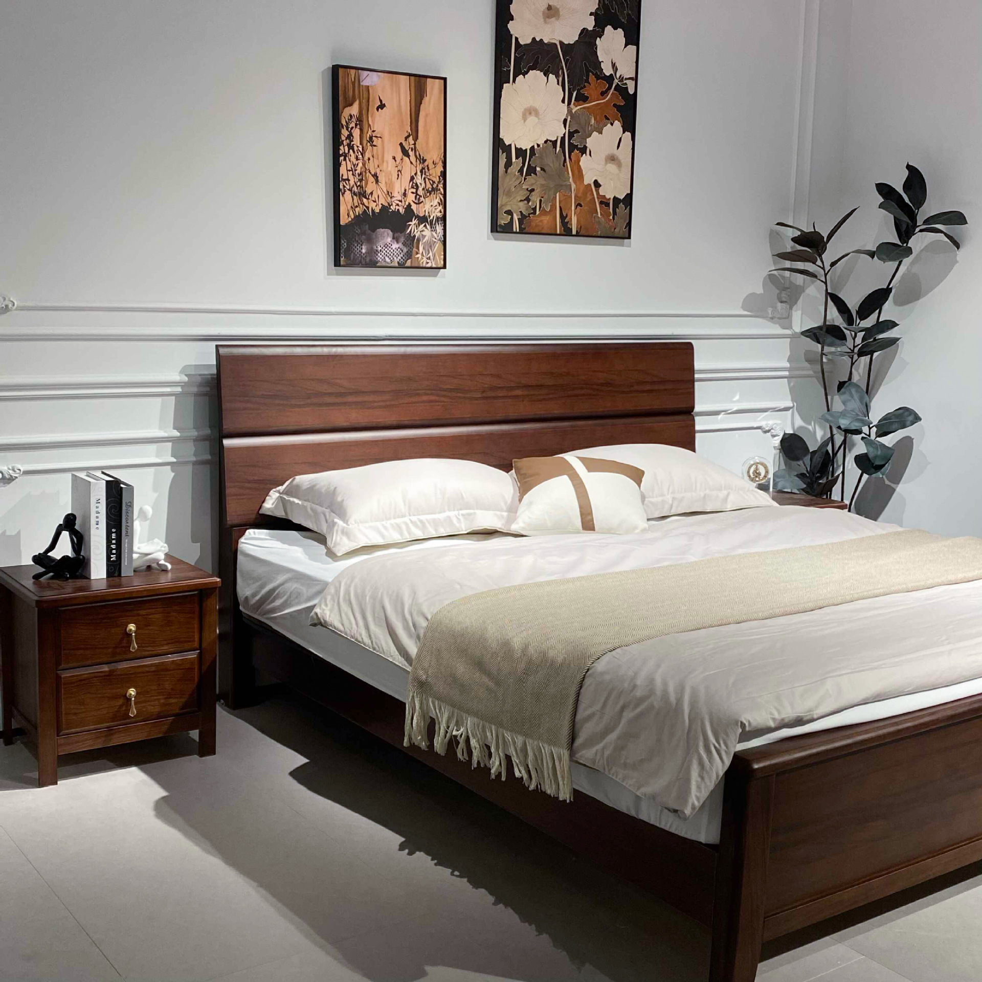 High-End New Chinese-Style Solid Wood Double Bed Wedding Bed with Mortise and Tenon Joints, 1.68m Black Walnut Oak Frame with Full Bed Board