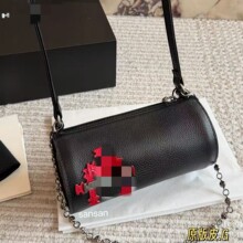 ����ʮ�ּܴ̽�������С���OӋ���Ҹ�°��r�Іμ�б��Ů��