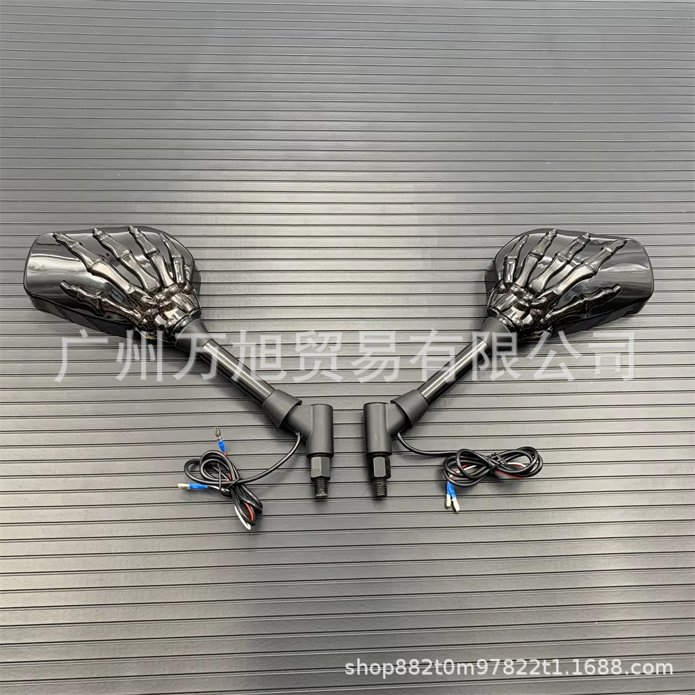 10mm Suitable for Yamaha, Suzuki, Kawasaki Motorcycle Skull Claw Rearview Mirror with Turn Signal