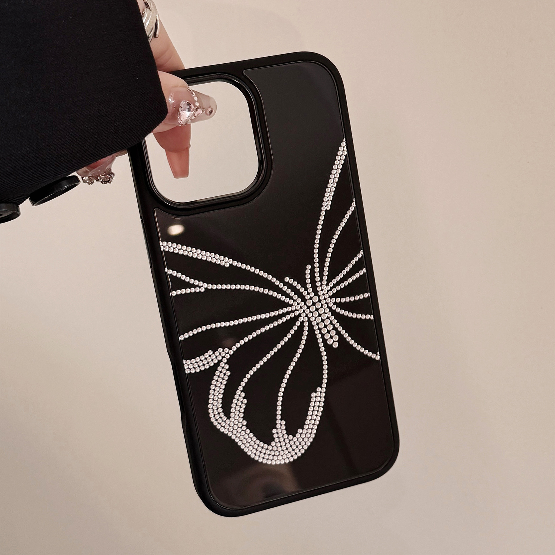 Schützende Handyhülle Mit Goldenem Schmetterling Für Iphone Modelle_voghion.com