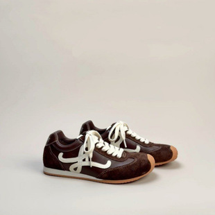 2026�����ܛƤ����ϵ������ЬŮЬ�����Q��Ь�^ƴɫ���e�L��ӖЬ