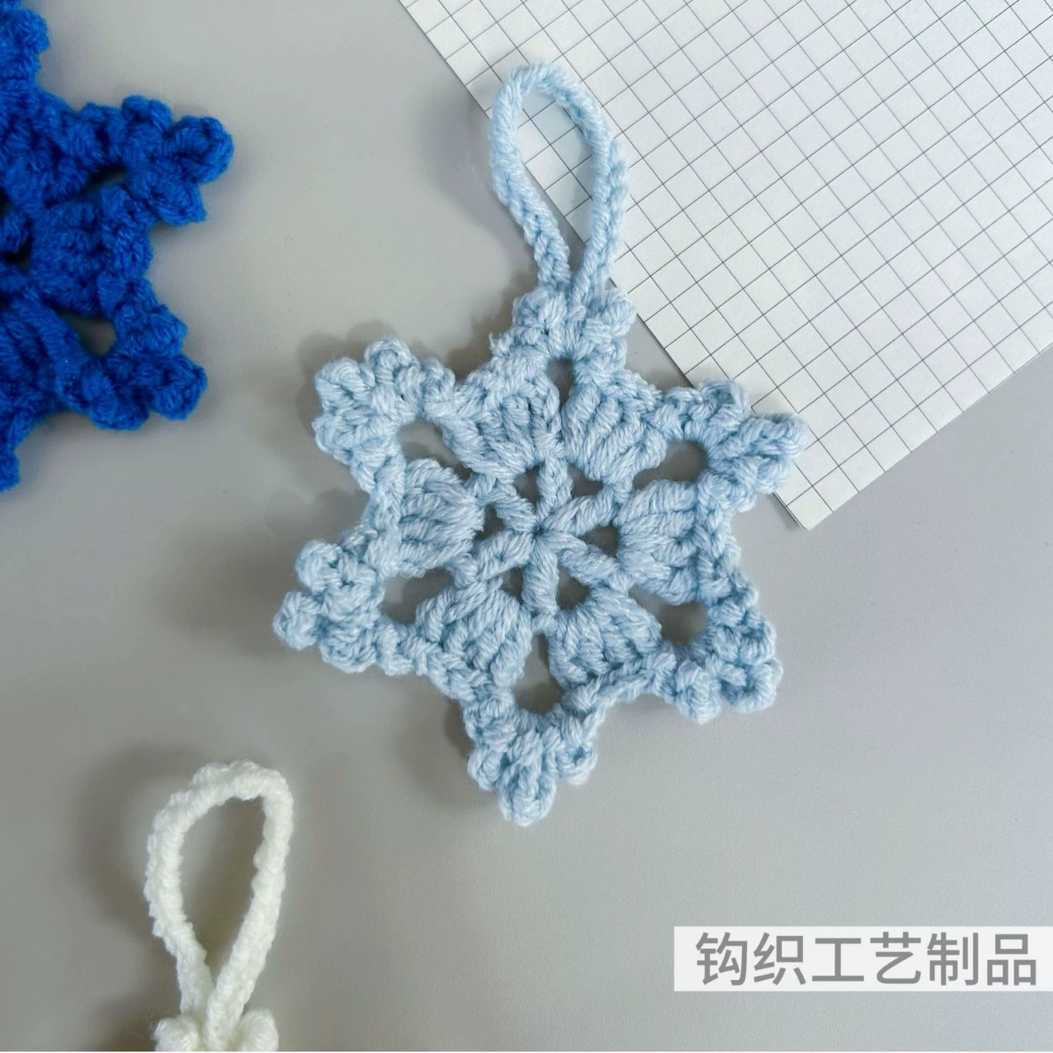 Ключница ручная работа, подвеска, украшение для сумки, со снежинками, DIY, подарок на день рождения
