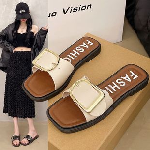 2025�¿�r����ЬŮ�ļ��⴩�҃ȾӼҷ����p�㳱������һ�֛���Ů