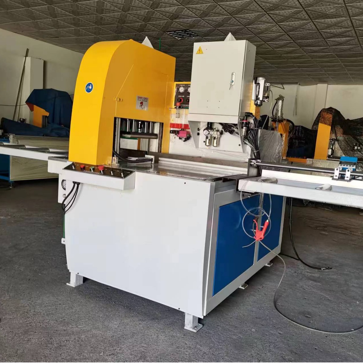 高速铝排切割机 铝排下料机 铝排开料机