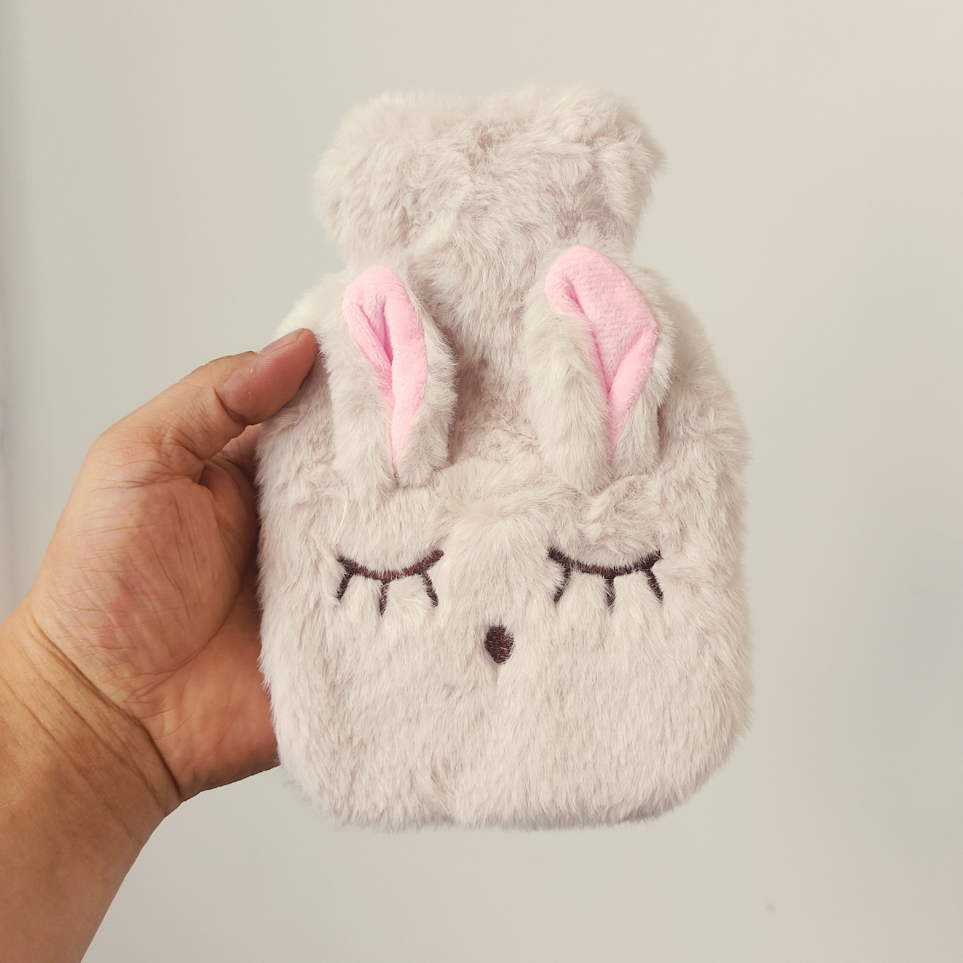Bolsa de agua caliente de conejo peludo inyección de agua mini tamaño pequeño llenado de agua bolsa de plomería para mujeres abdomen caliente lindo con mano caliente