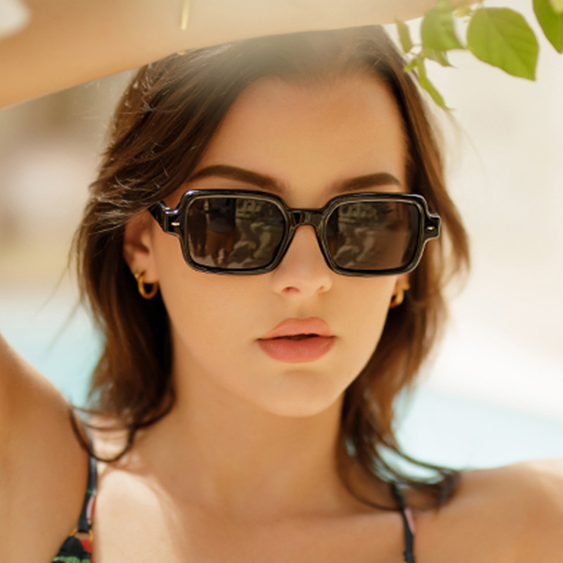 IG Style Retro Geometric Ac Square Full Frame Women's Sunglasses display picture 2