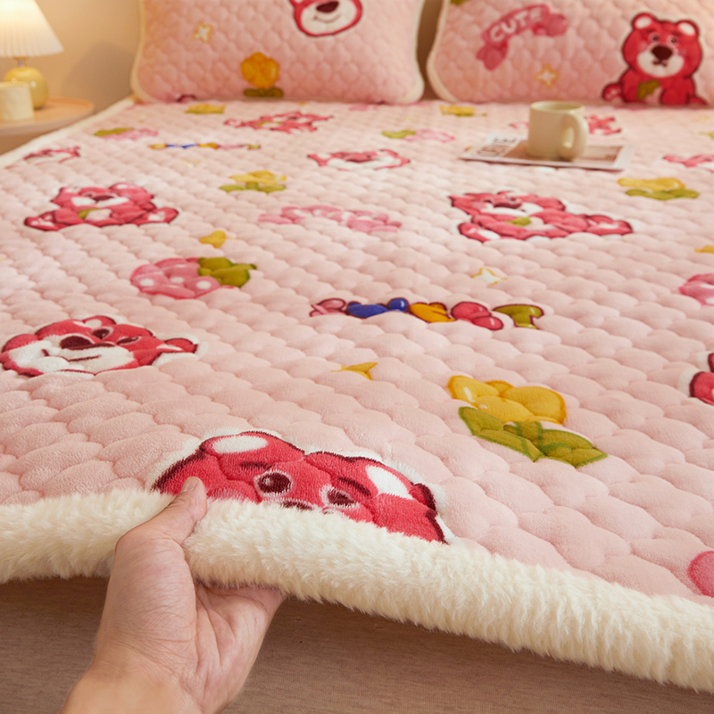 딸기 곰 [품질 검사✅클래스 A 농축 우유 벨벳⭐정전기 방지⭐빨⭐탈모 없음]