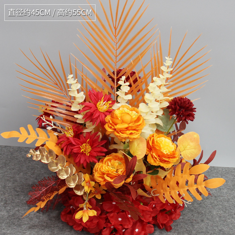 新商品の結婚祝いの大きいタイプの花を並べて絹の花の完成品の装飾をシミュレーションします。|undefined