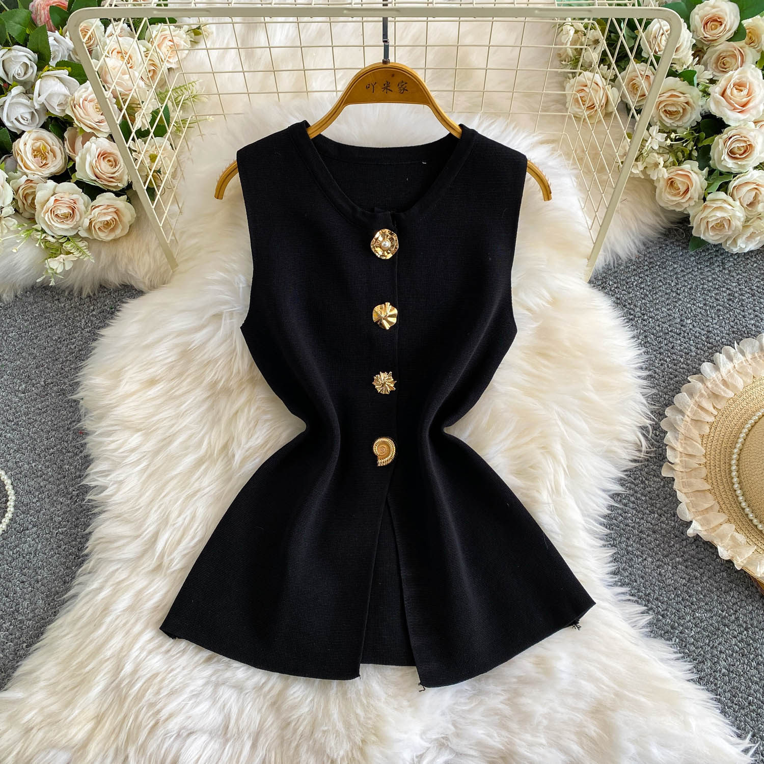 Women's Slim Fit Sleeveless Vest round Neck High End Sophisticated Look Fashionable Metal Buckles Versatile Summer Style_ecoleips.com