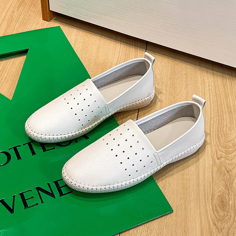 White Shoes Women's Genuine Leather Breathable Lazy Slip-on Soft Bottom Loafers Women's Flat White Casual Hollow Shoes Trendy White Shoes Women's Genuine Leather Breathable Lazy Slip-on Soft Bottom Loafers Women's Flat White Casual Hollow Shoes Trendy