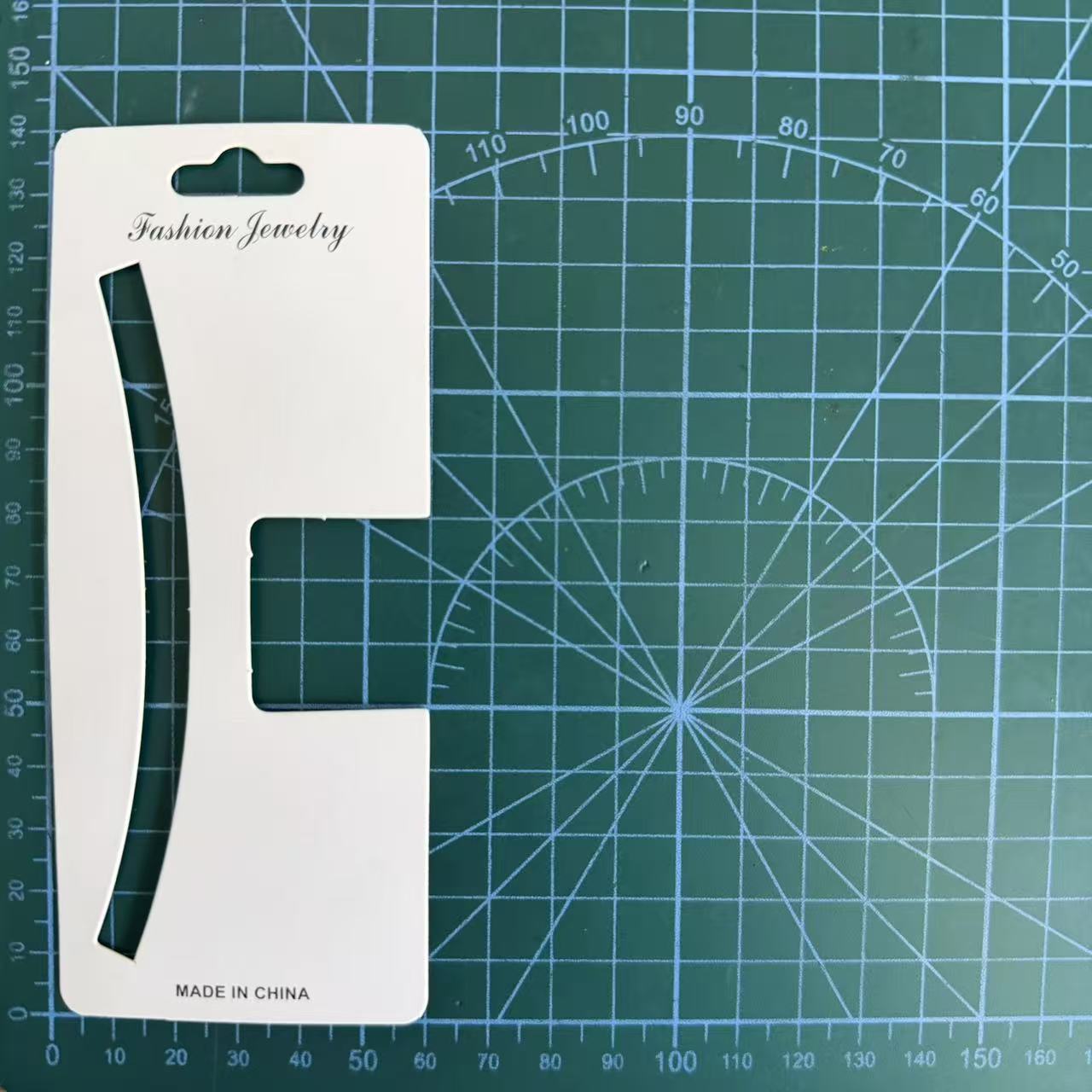 Amazon transfronteriza pintura de goma de gran tamaño clip de pelo espalda Cabeza de tiburón clip de pelo volumen multi horquilla dos yuanes accesorios para el cabello al por mayor