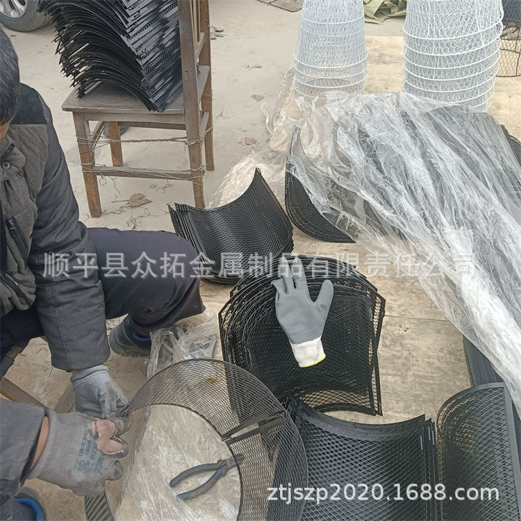 Производители напрямую поставляют различные спецификации защитных чехол для растений