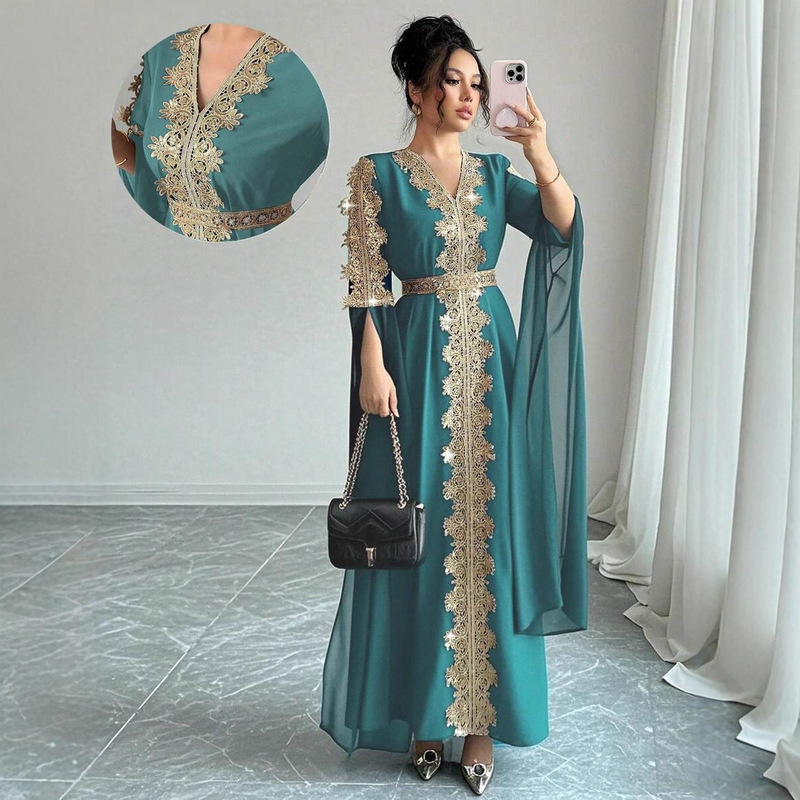 Resort-Style Elegant Embroidered Long Dress with V-Neck and Extra-Long Sleeves, a Dress with a Sense of Elegance