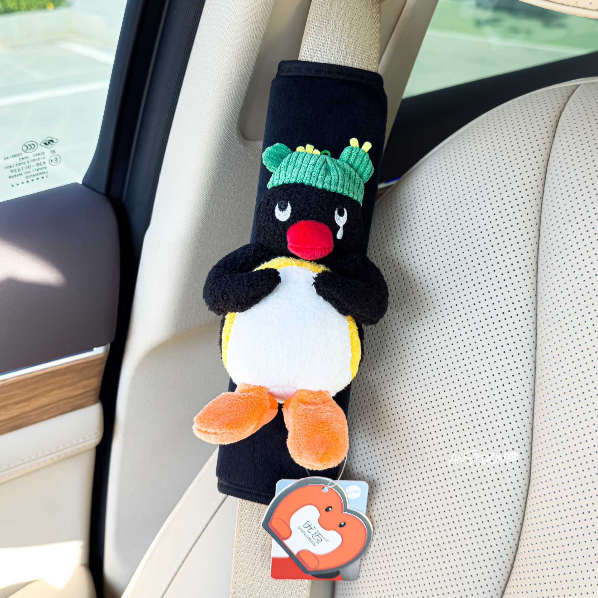 Authentic Pingu Doll Car Seatbelt Shoulder Pad, Cute Penguin Family Car Seatbelt Protector for Children, Prevents Neck Strangulation