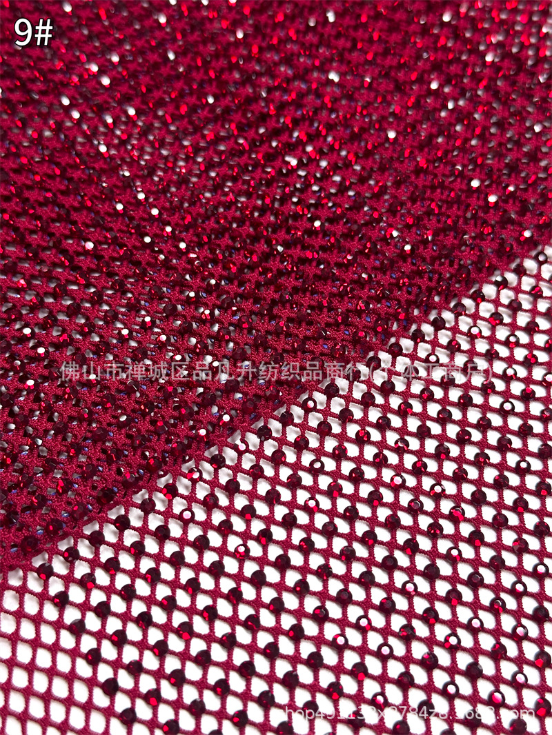 Fabricante nuevo al por mayor Zhongshan 10 hilera de tela de perforación de vidrio austríaco vestido de desfile