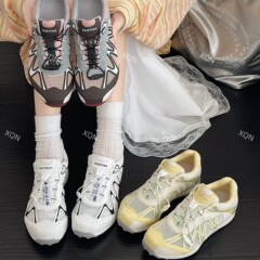 2025春夏の新型ファッションカジュアル運動靴の軽いランニング靴の通気性のある構造の阿甘ネット靴