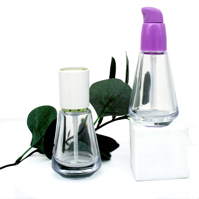 直销批发透明圆锥形玻璃粉底液分装瓶三角玻璃空瓶配泵头胶头滴管