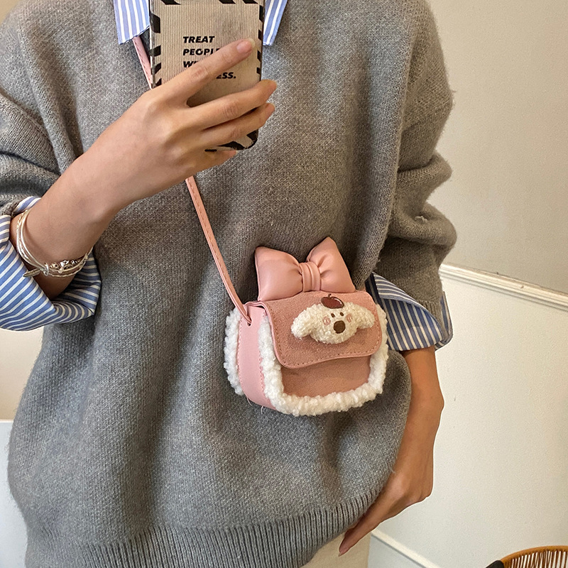 Mini nicho coreano diseño bolso pequeño 2025, nuevo invierno en el aire exterior encantador hombro de un solo hombro bolso inclinado