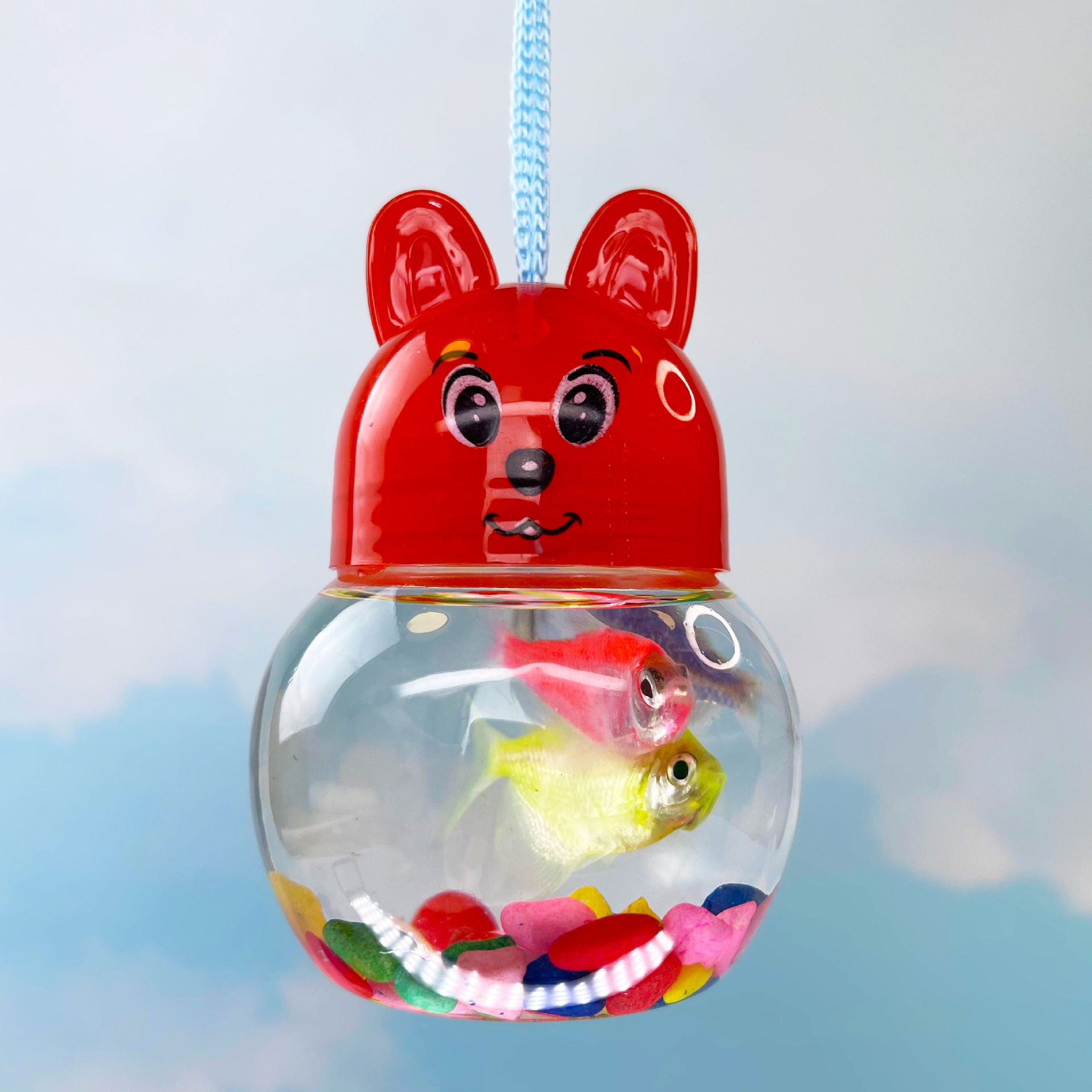 Botella QQ mini botella de pescado de dibujos animados caja de tortuga para niños caja de mascotas portátil con cuerda mercado nocturno parques puestos al por mayor